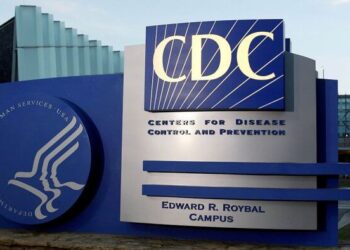Doctors’ Group Urges Biden Administration to End Quarantine, Vaccine Recommendations for Children
