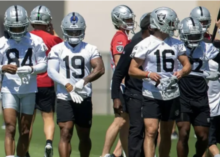 Six Raiders Threatened to Quit if the Team Signed Colin Kaepernick